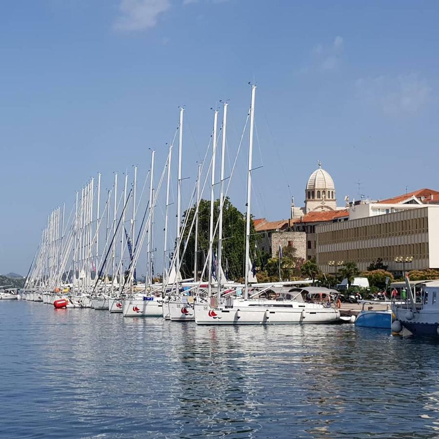 Holiday House "Villa Flora" Sibenik Exterior photo