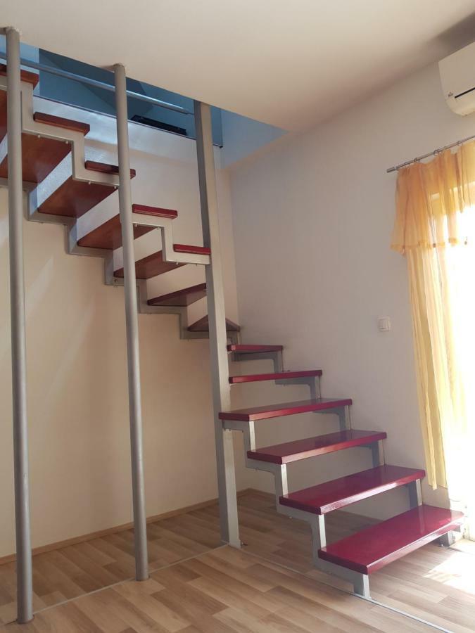 Holiday House "Villa Flora" Sibenik Exterior photo