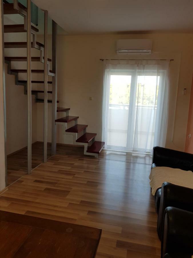Holiday House "Villa Flora" Sibenik Exterior photo