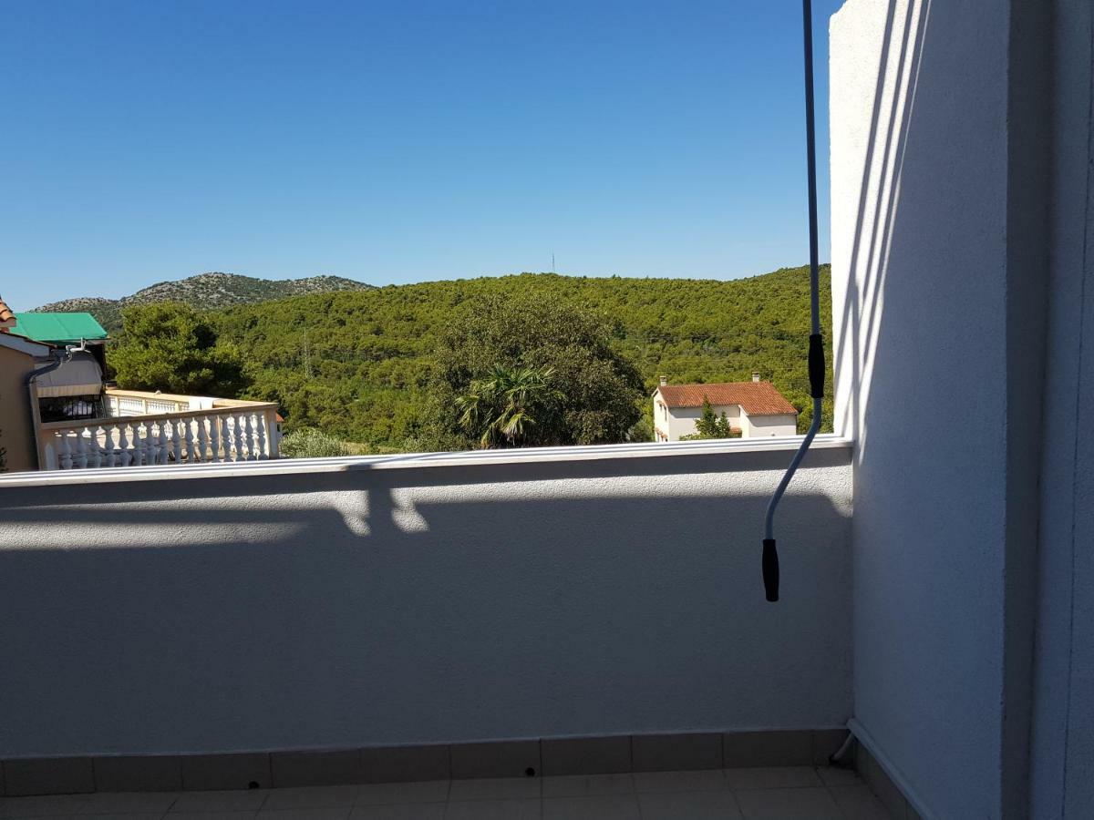 Holiday House "Villa Flora" Sibenik Exterior photo